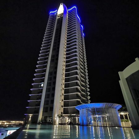 Free Netflix! Zas Suite At Troika Residence, Kb Kota Bharu Exteriér fotografie