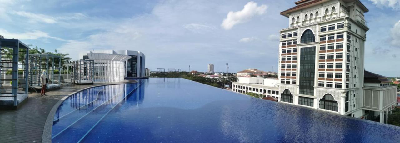 Free Netflix! Zas Suite At Troika Residence, Kb Kota Bharu Exteriér fotografie